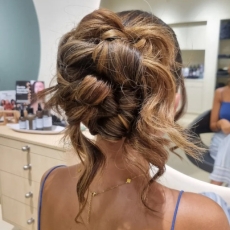 Cabelo ondulado loiro - Dulcídia Monteiro